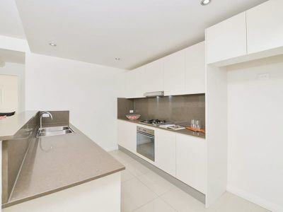4311 / 42 Pemberton Street, Botany