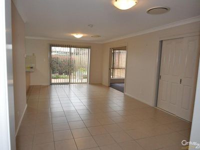 11 / 5 John Brass Place, Dubbo