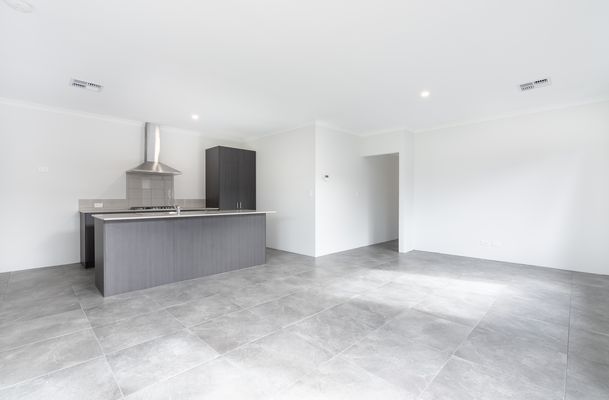 16 Tablelands Dr, Baldivis