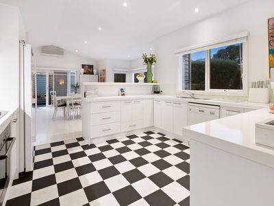 33 Phillipa Street, Blairgowrie