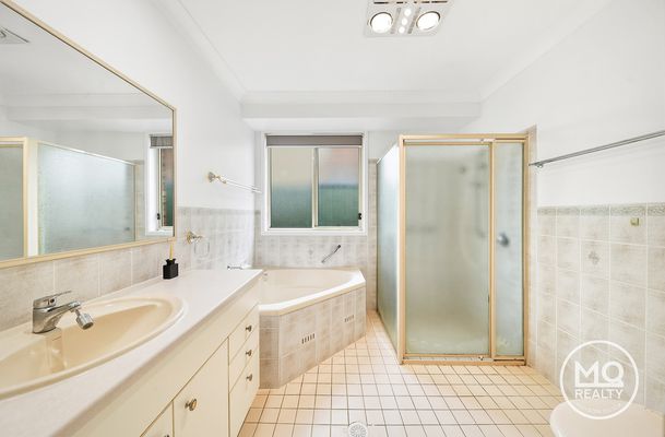 115 GASCOIGNE ROAD, Birrong