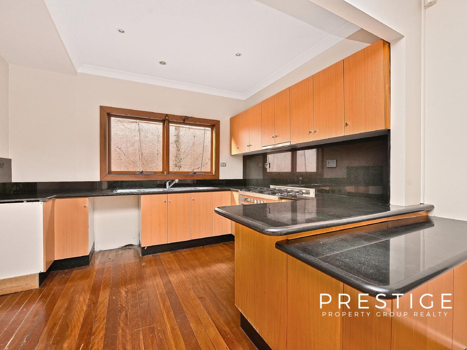 13 short Street, Banksia