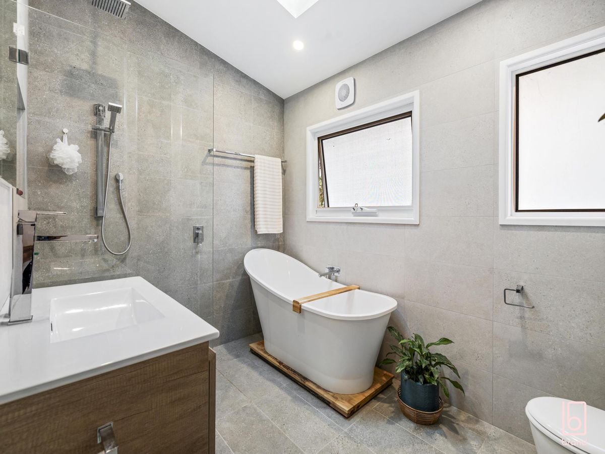 47 Albatross Road, Berkeley Vale