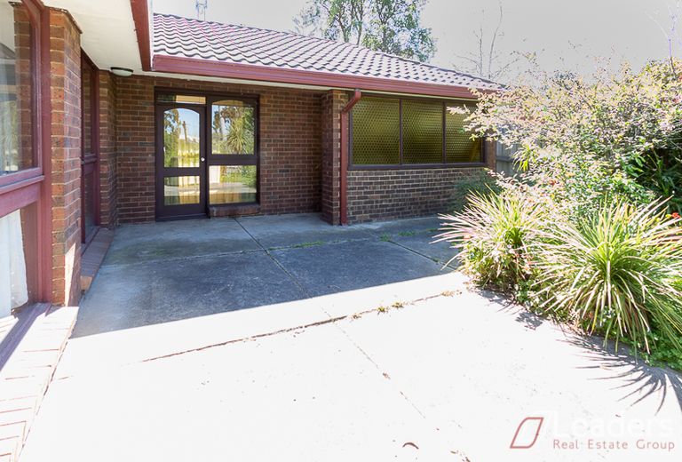 8 Griffiths Court, Mount Waverley