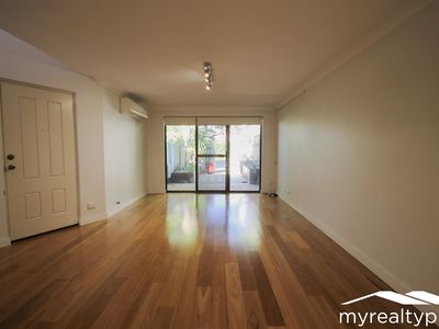 1 / 70 Eric Street, Como