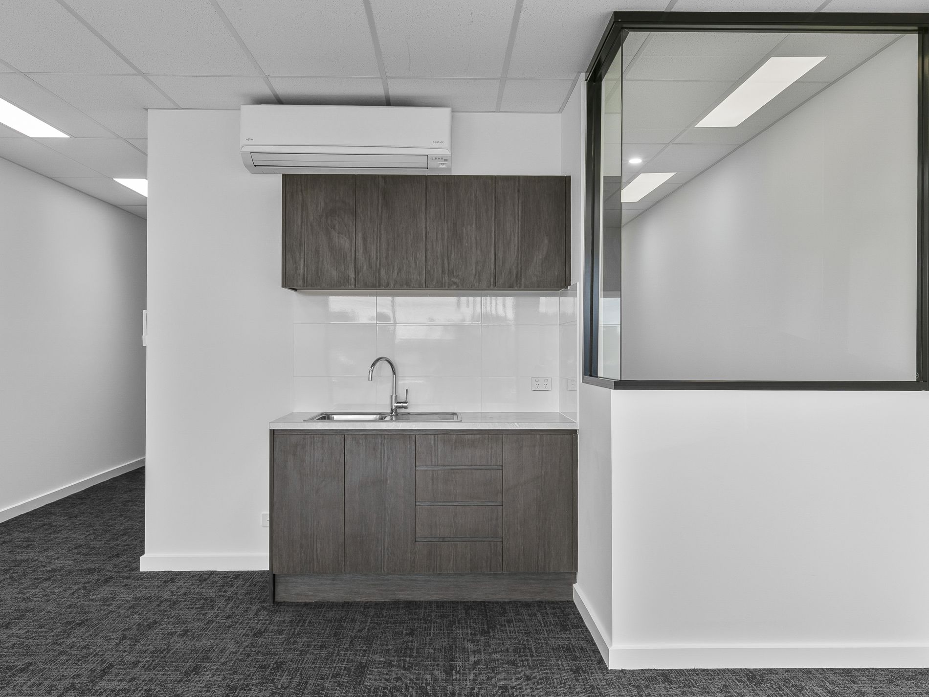 1 / 57 Macaulay Street, Williamstown North