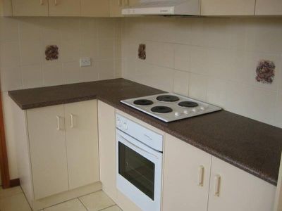 2 / 23 Sassafrass Avenue, Windang