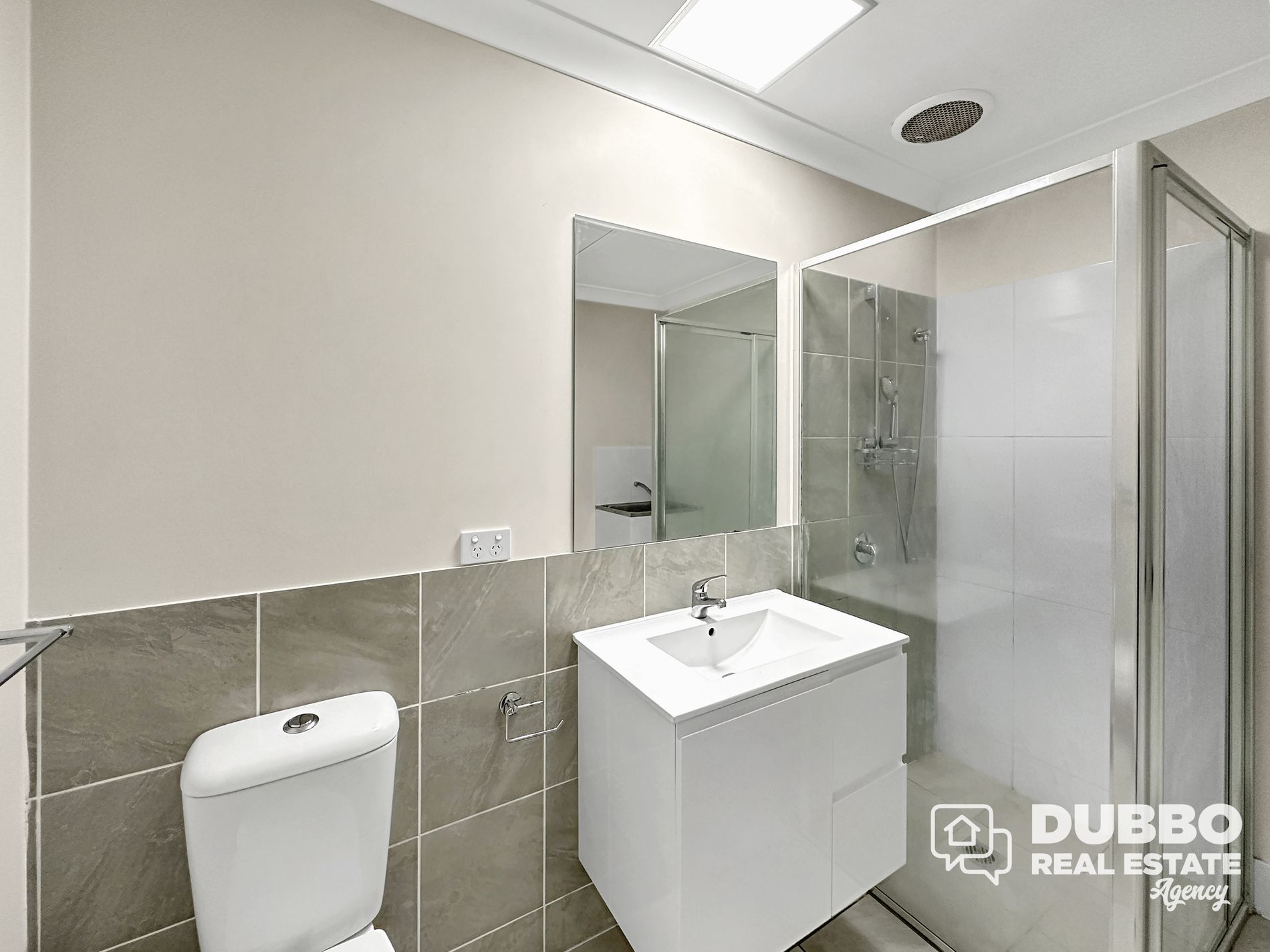 22A Hindmarsh Esplanade, Dubbo