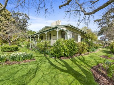 8524 Channel Highway, Woodstock