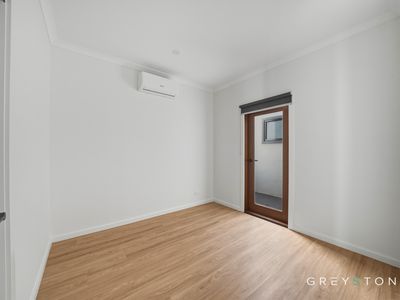 26 Pine Cone Walk, Fraser Rise