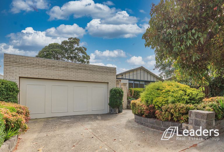 5 Mackintosh Road, Wheelers Hill