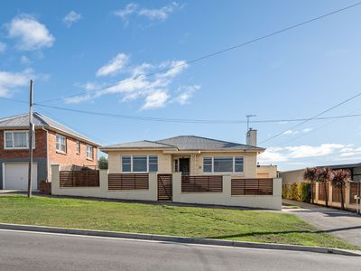 6 Napoleon Street, Youngtown
