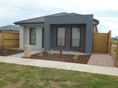 146 Saltwater Promenade, Point Cook