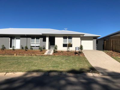 1 / 39 Goal Crescent, Griffin