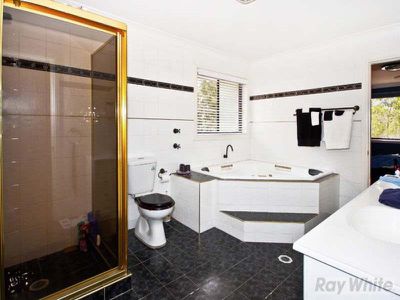 12 Thorpe Place, Abbotsbury