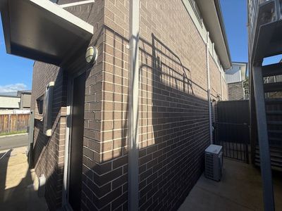 5 Signals Lane, Bardia