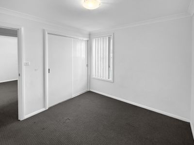 34 Dalbeattie Crescent, Dubbo