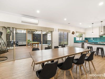 13 Weathertop Way, Cranbourne East