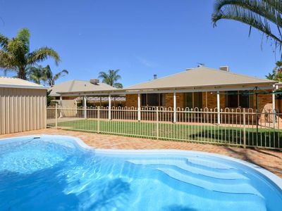 4 Heston Court, Somerville