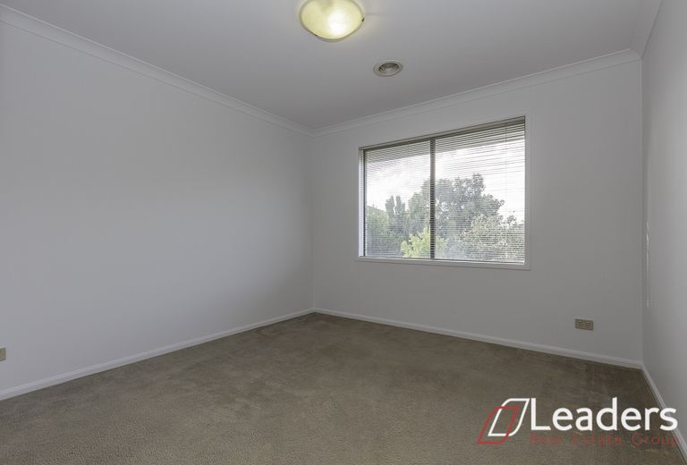 7 Waterstone Cove, Sanctuary Lakes
