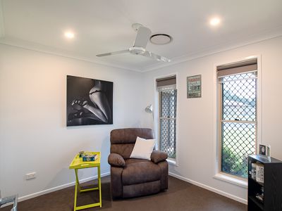12 Empire Circuit, Urraween