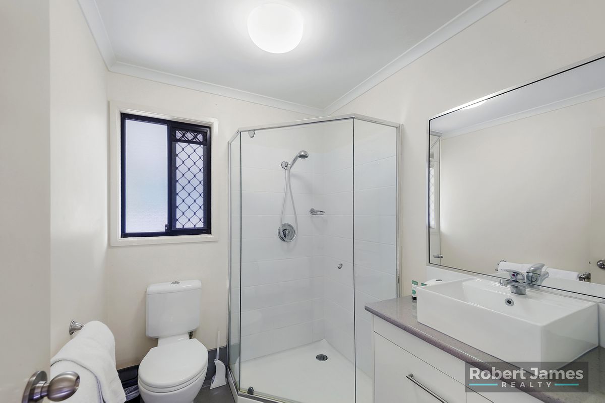 453 & 454 / 3 Hilton Tce, Tewantin