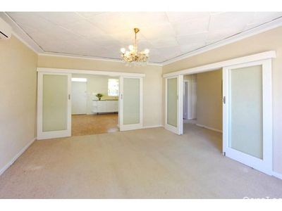 33 Bradley Street, Yokine
