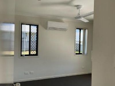 35 Falcon Crest, Zilzie