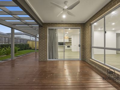 11 Kunlun Crescent, Clyde North