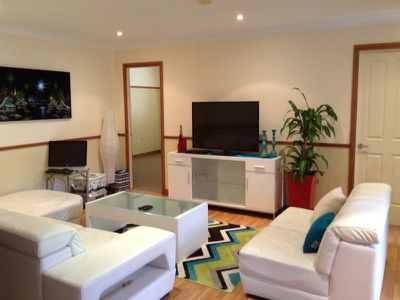 3 Blackbutt Way, Barrack Heights
