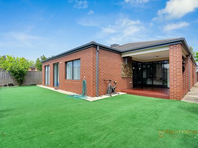 25 Praline Street, Manor Lakes