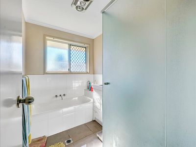 1 / 10 Mooney Close, Goodna
