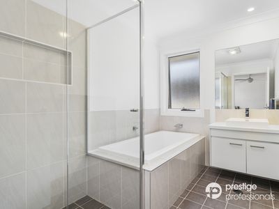 16 Terracotta Road, Moorebank