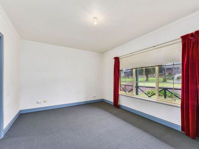 9 Hutchesson Street, Millicent