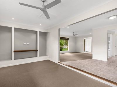 14 Maxwell Place, Wynnum West