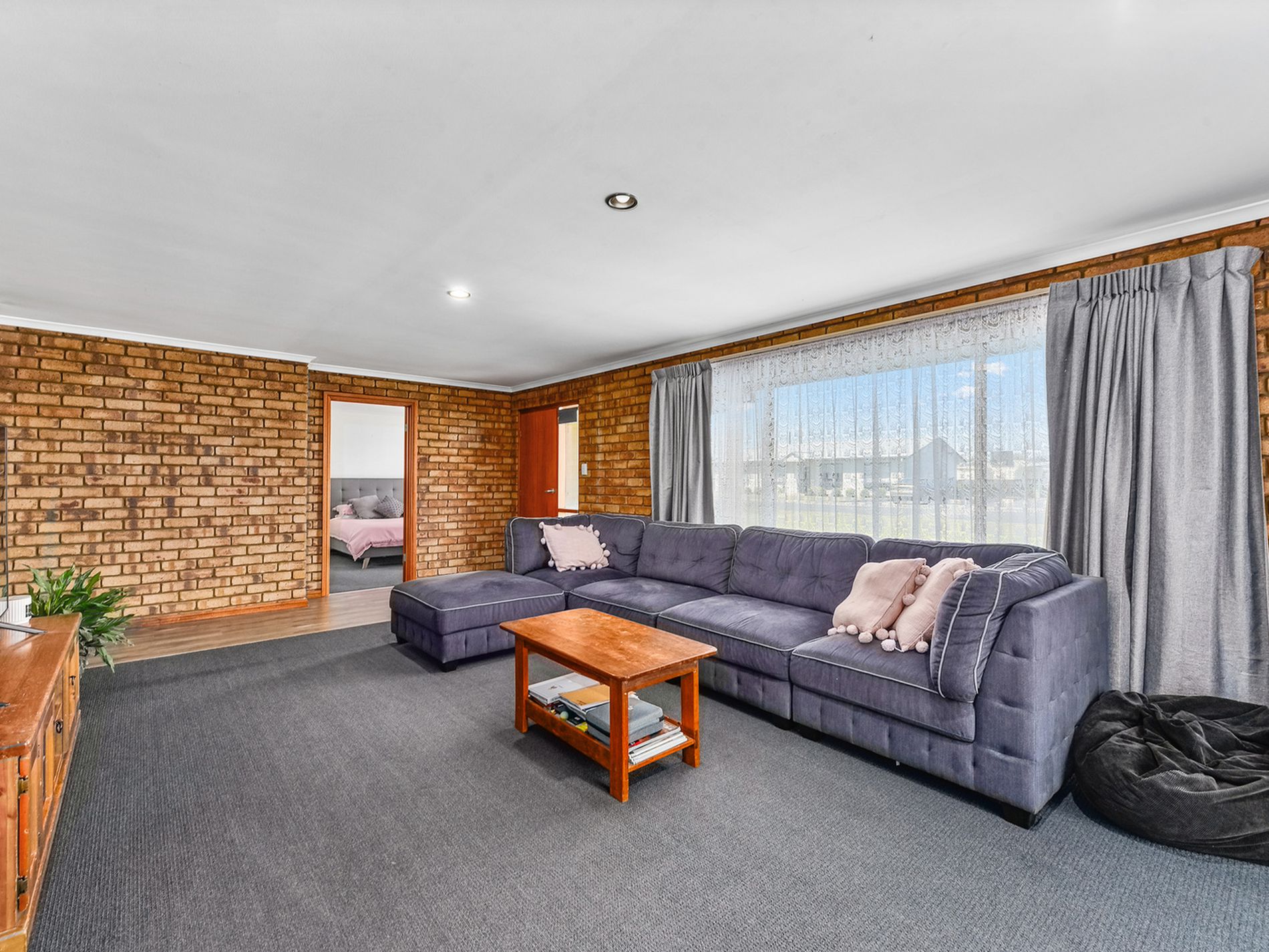 16 Third Street, Millicent