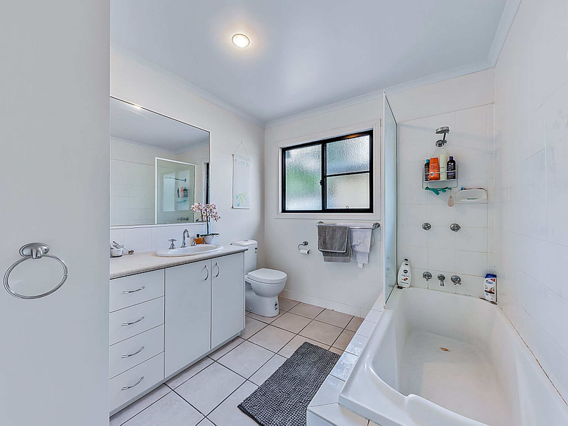 18 / 16 Beach Road, Cannonvale