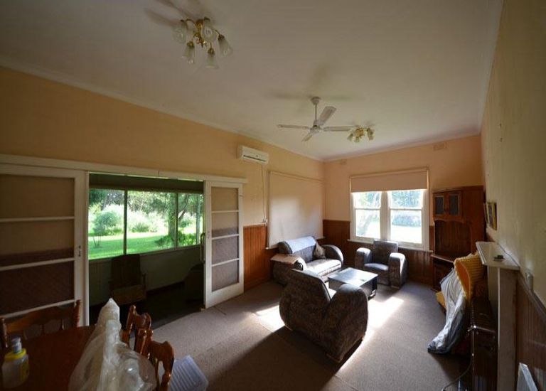 1480 Heath Road, Portland