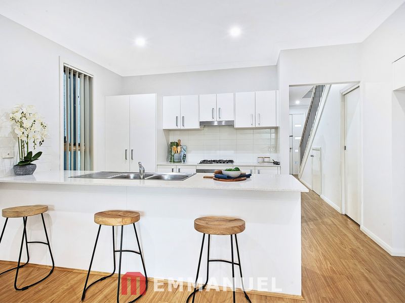 45 Caddies Boulevard, Rouse Hill