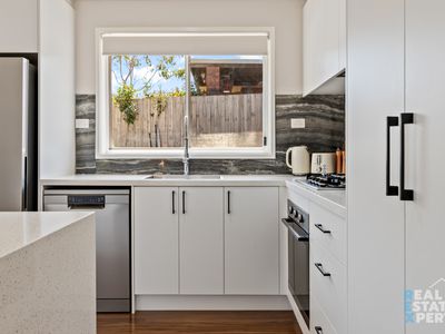 2 Medinah Rise, Hampton Park