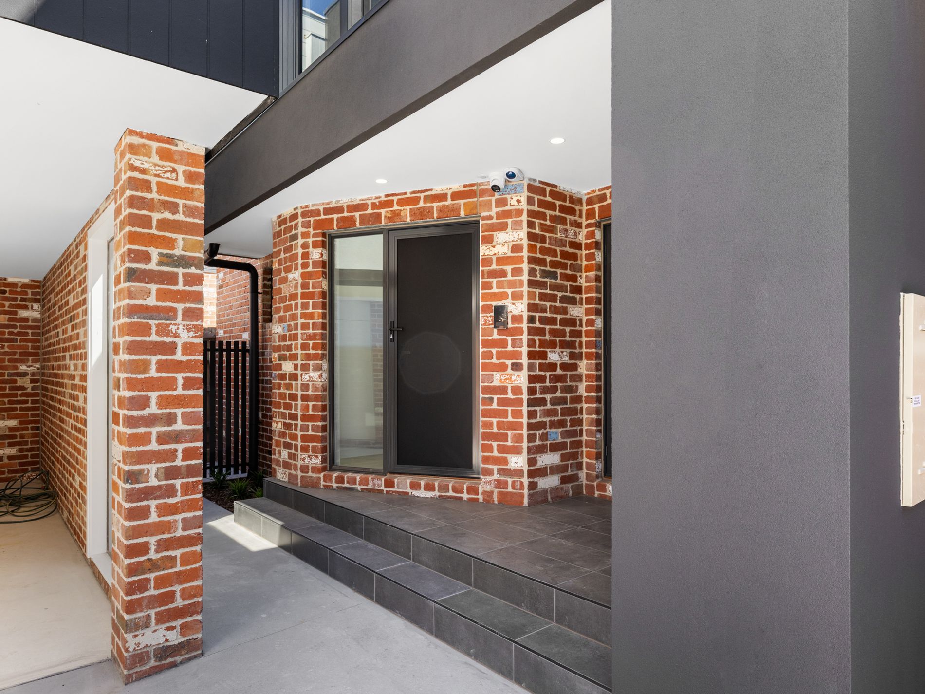 5 / 12 Irvine Crescent, Brunswick West