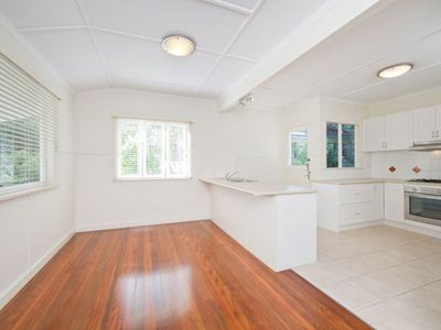 86 Gower Street, Toowong