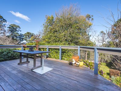 24 Ryans Parade, Mount Macedon