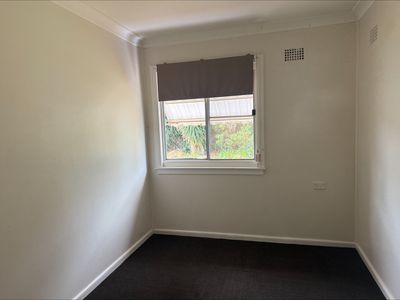 11 Kookaburra, Parkes