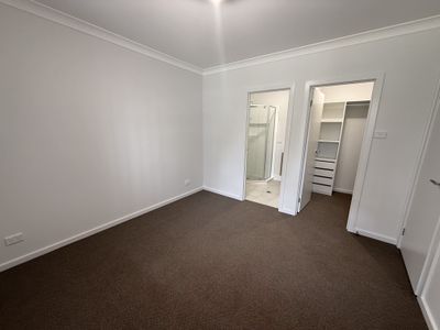 8 Driftway Street, Austral