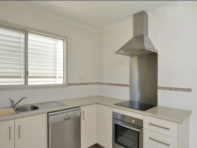 1 Emerson Ct, South Gladstone