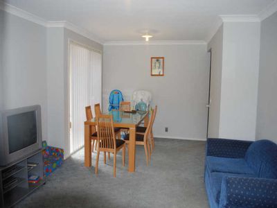 11 Robins Creek Drive, Horsley