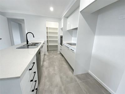 30 Federation Boulevard, Forbes