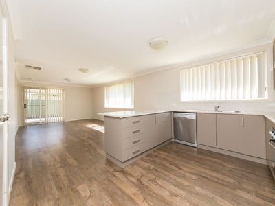 2 Shetland Avenue, Dubbo