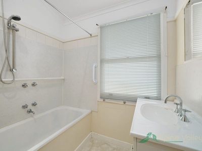 4 Beauty Avenue, Mount Beauty